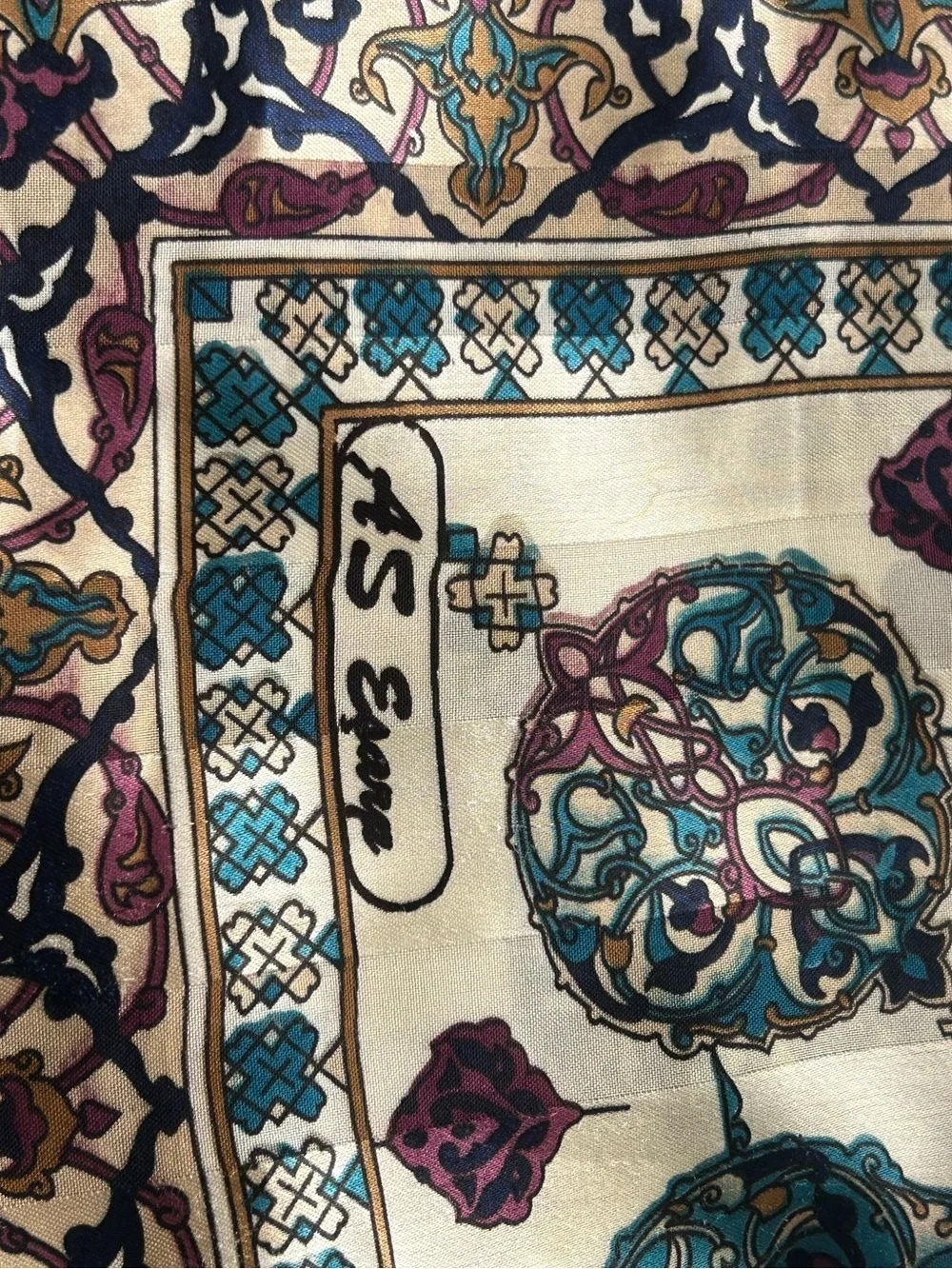 A S Esarp vintage Turkish Designer Quality large silk scarf